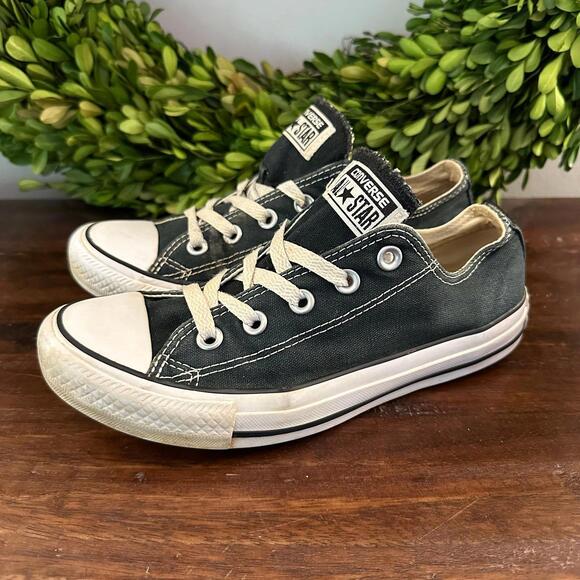 Converse Chuck Taylor All Star Sneakers Mens 4‎ Womens 6 - Picture 1 of 7